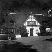 Jennifer Aniston's moldy house